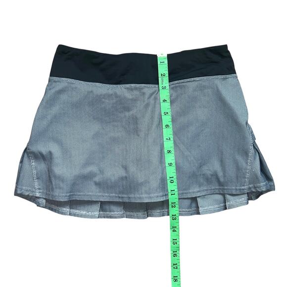 Lululemon Skort Size 4 - Picture 3 of 9